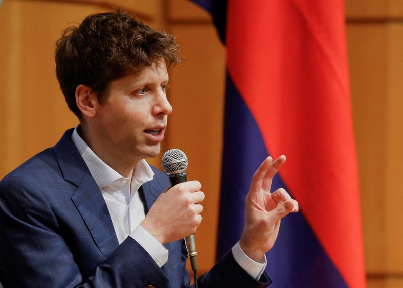 © Reuters. File photo: Sam Altman, CEO of ChatGPT maker OpenAI, attends an open dialogue with students at Keio University in Tokyo, Japan June 12, 2023. REUTERS/Issei Kato/File photo