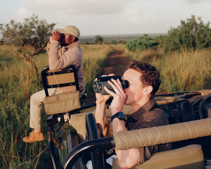The author uses the Swarovski Optik AX Visio binoculars with a Zulu tracker