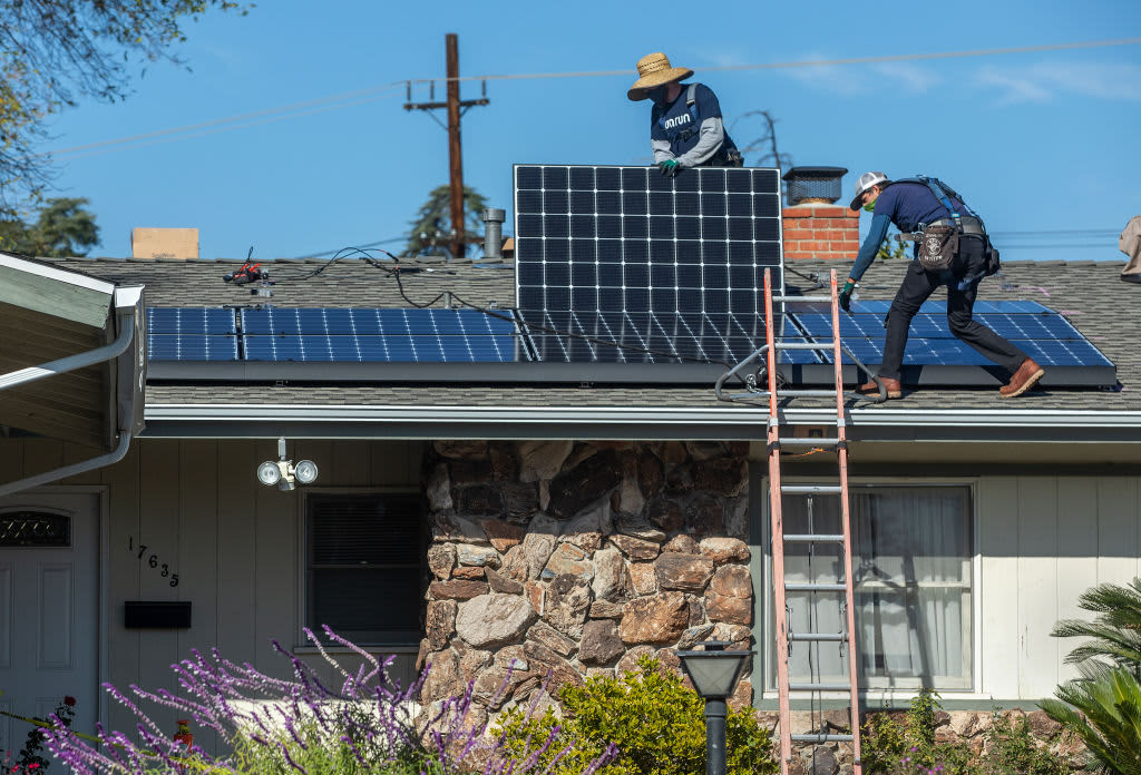Barclays downgrades Sunrun, cites weaker demand outlook for residential solar energy 
