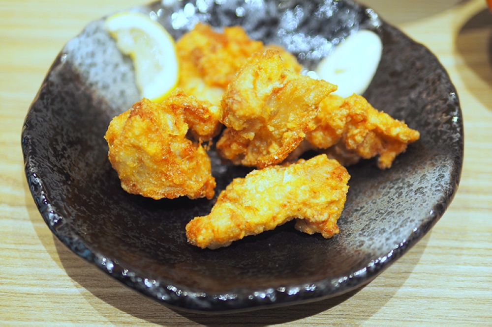 'Tori karaage' is good with a crunchy texture and juicy meat