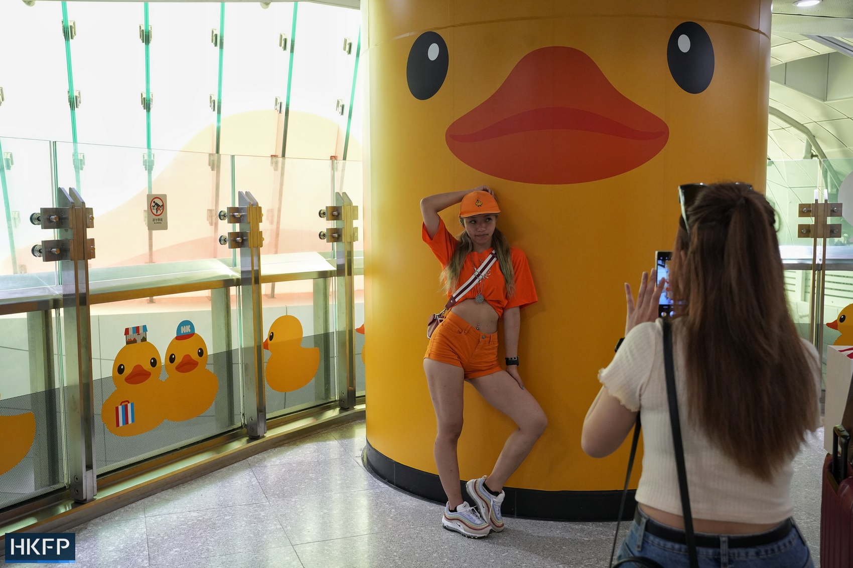 MTR Florentijn Hofman's rubber duck