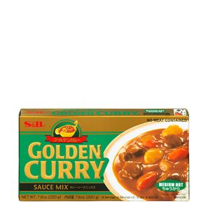 Golden Curry Medium Hot S&B 220g