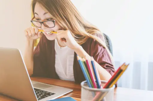 Marie-Hélène Mileto vous accueille dans son cabinet Au Cœur de la Pensée pour vous aider à gérer votre stress durant les examens.