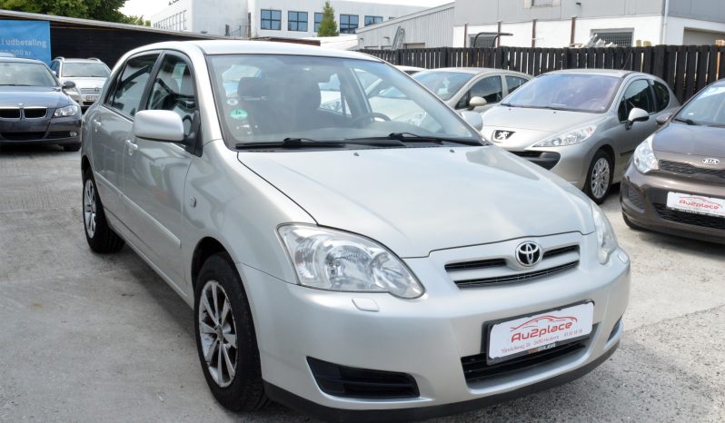 Toyota Corolla 1,6 Terra 5d full