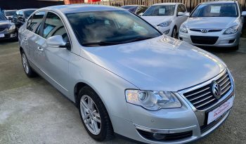 VW Passat 2,0 TDi 140 Highline DSG 4d full