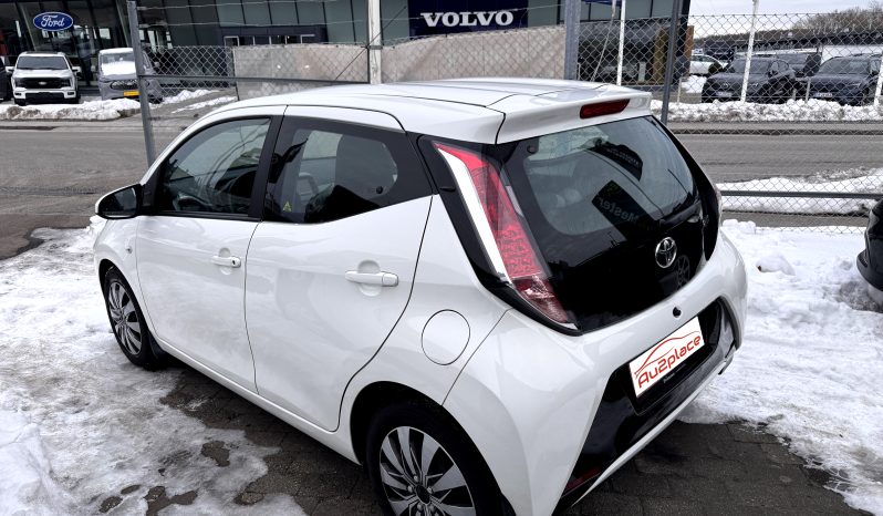 Toyota Aygo 1,0 VVT-i x-clusiv 5d full