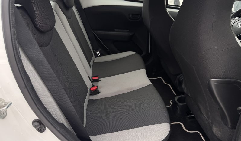 Toyota Aygo 1,0 VVT-i x-clusiv 5d full