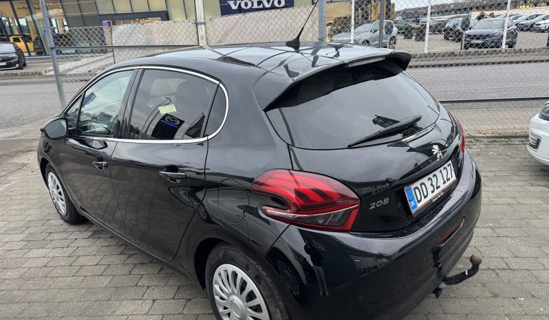 Peugeot 208 1,2 PureTech 82 Allure Sky 5d full