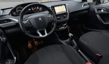 Peugeot 208 1,2 PureTech 82 Allure Sky 5d full