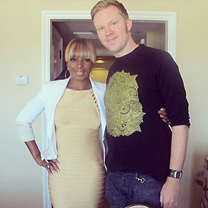 photo chilling with Mary J Blige
