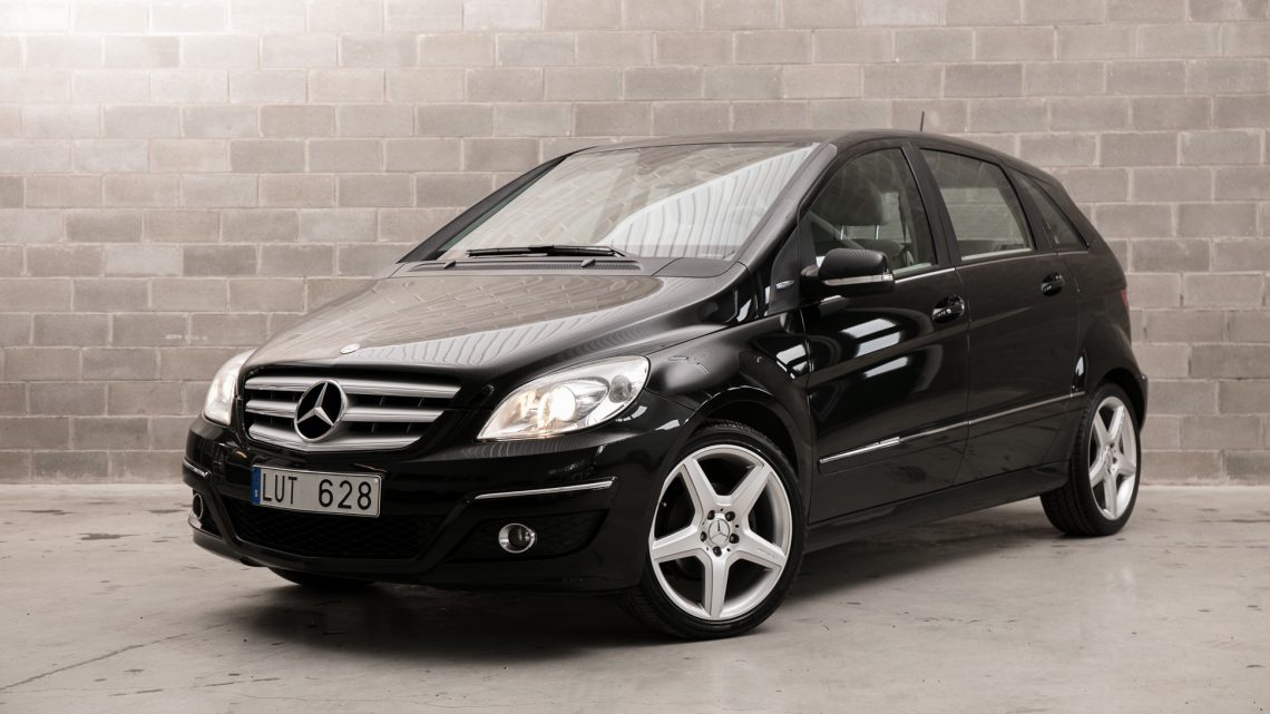 Mercedes Benz B180