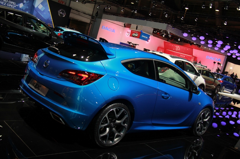 auto15-240-800x533
