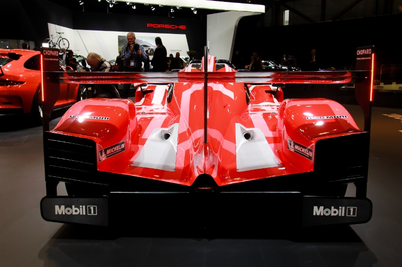 auto15-296-800x533