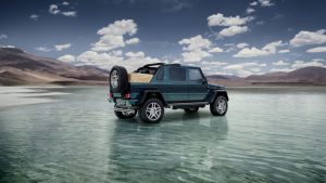 Mercedes-Maybach G 650 Landaulet ;*Kraftstoffverbrauch kombiniert: 17,0 l/100 km, CO2-Emissionen kombiniert: 397 g/km Mercedes-Maybach G 650 Landaulet; *Fuel consumption combined: 17.0 l/100 km, CO2 emissions combined: 397 g/km