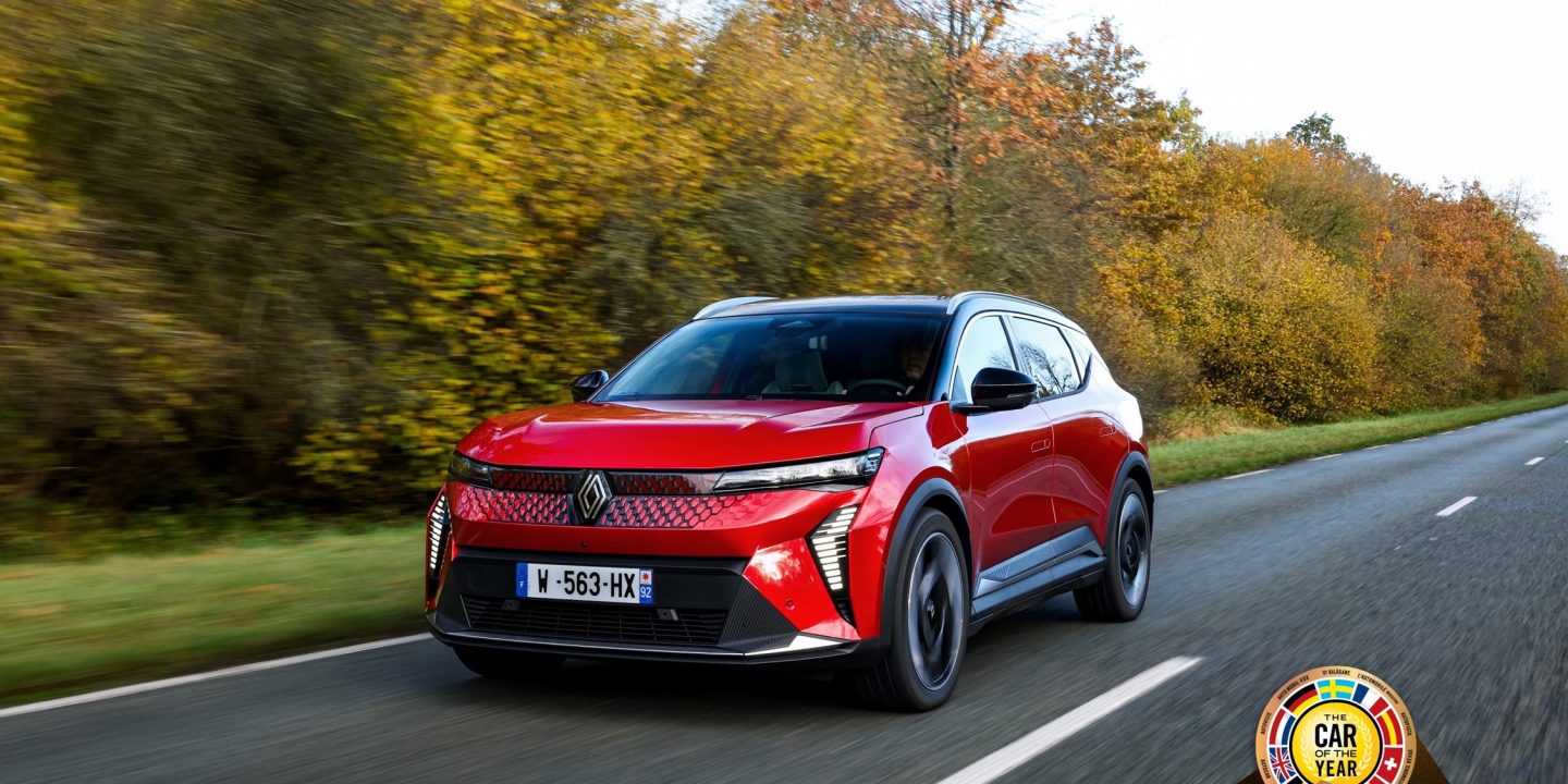 SCENIC ETECH ELECTRIC, FINALIST AUTO VAN HET JAAR 2025