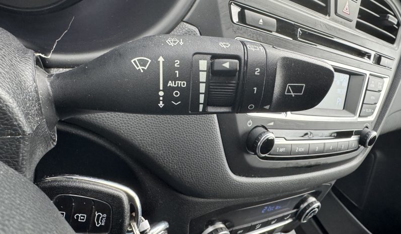 
								Hyundai i20 1.4i Euro6b Benzine AutoMaat 12mand Garantie full									