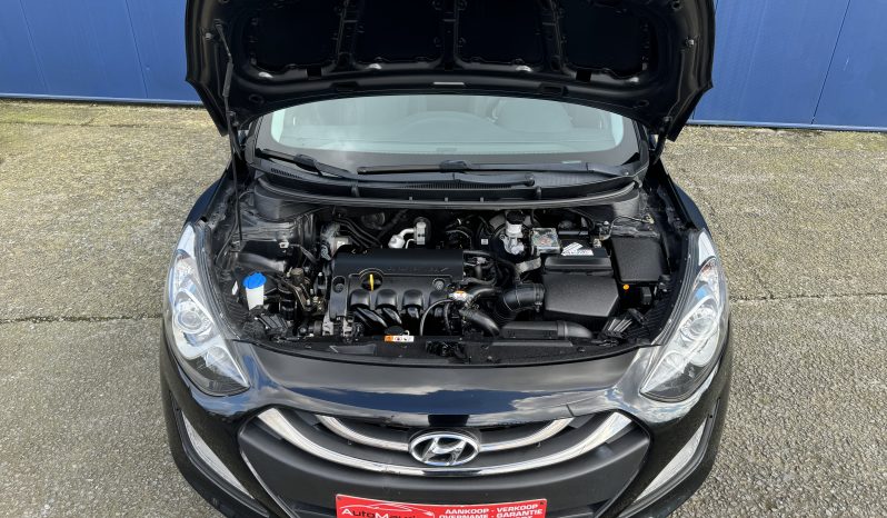 
								Hyundai i30 1.4i Euro5b Benzine Airco 12mand Garantie full									