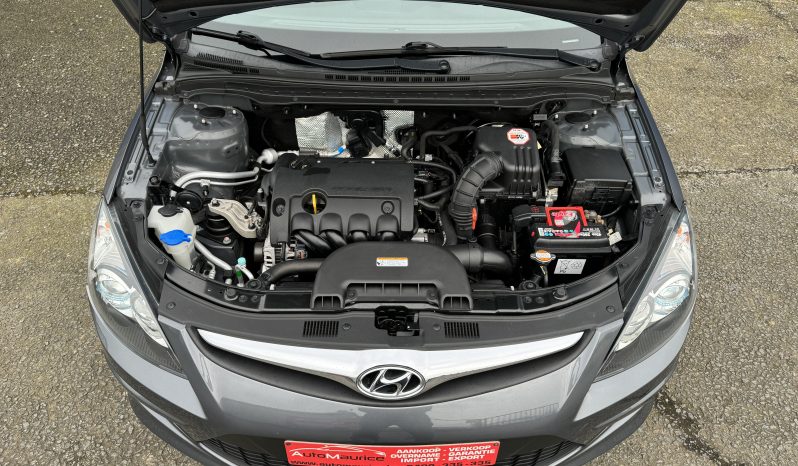 
								Hyundai i30 1.6i Benzine Euro5 Automaat Camera Airco 12Mand Garantie full									