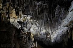 Stalagmiter och stalaktiter