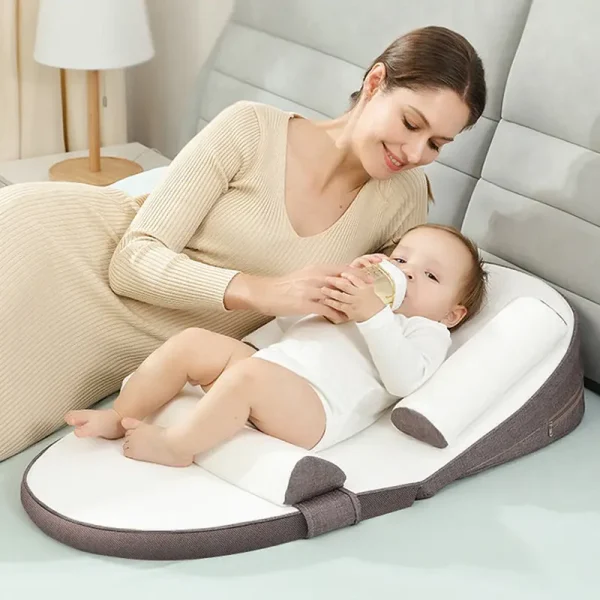 Avrini Baby Lounger | Baby Sleeping Nest with Adjustable Anti-Reflux Pillow | 0-30° Adjustable Height Crib | Portable Travel Bassinet | Helps Relieve Milk Vomiting | Washable & Comfortable Design