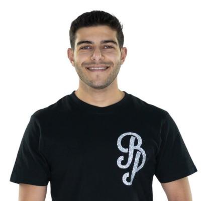 Stavros Stavros, docent bij Bachata Passion Utrecht