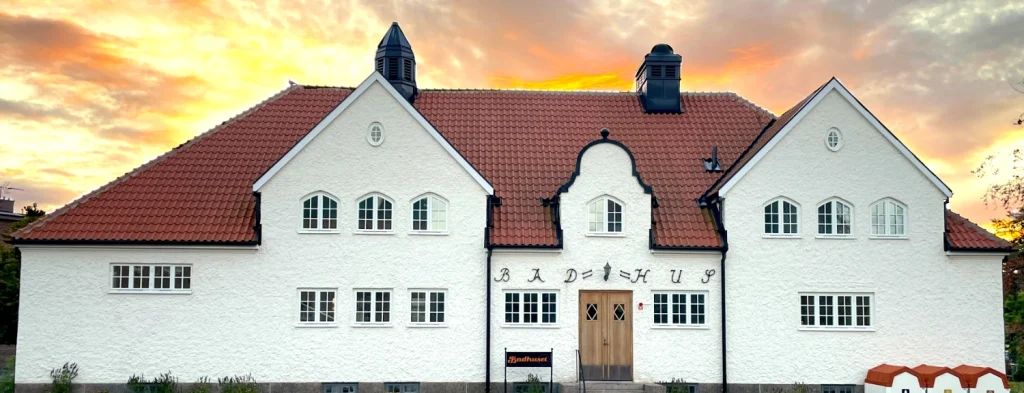 Badhuset i höstljus