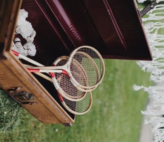 Badminton winter game