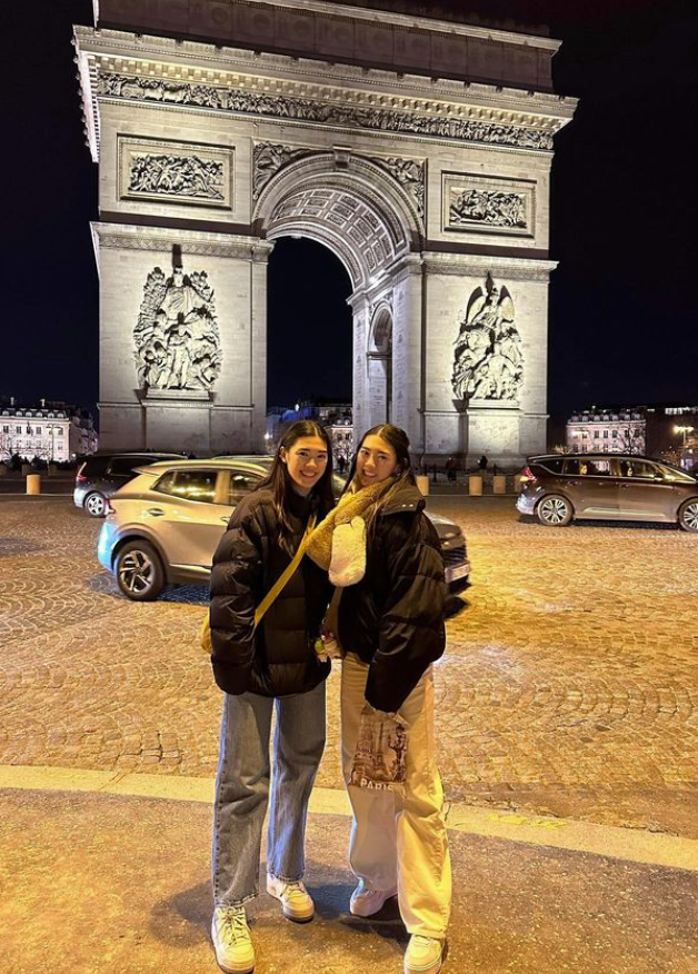 Annie Xu and Kerry Xu in Paris