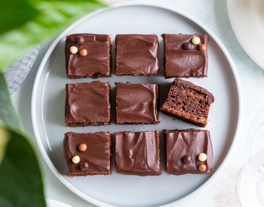 Brownie med chokladtopping