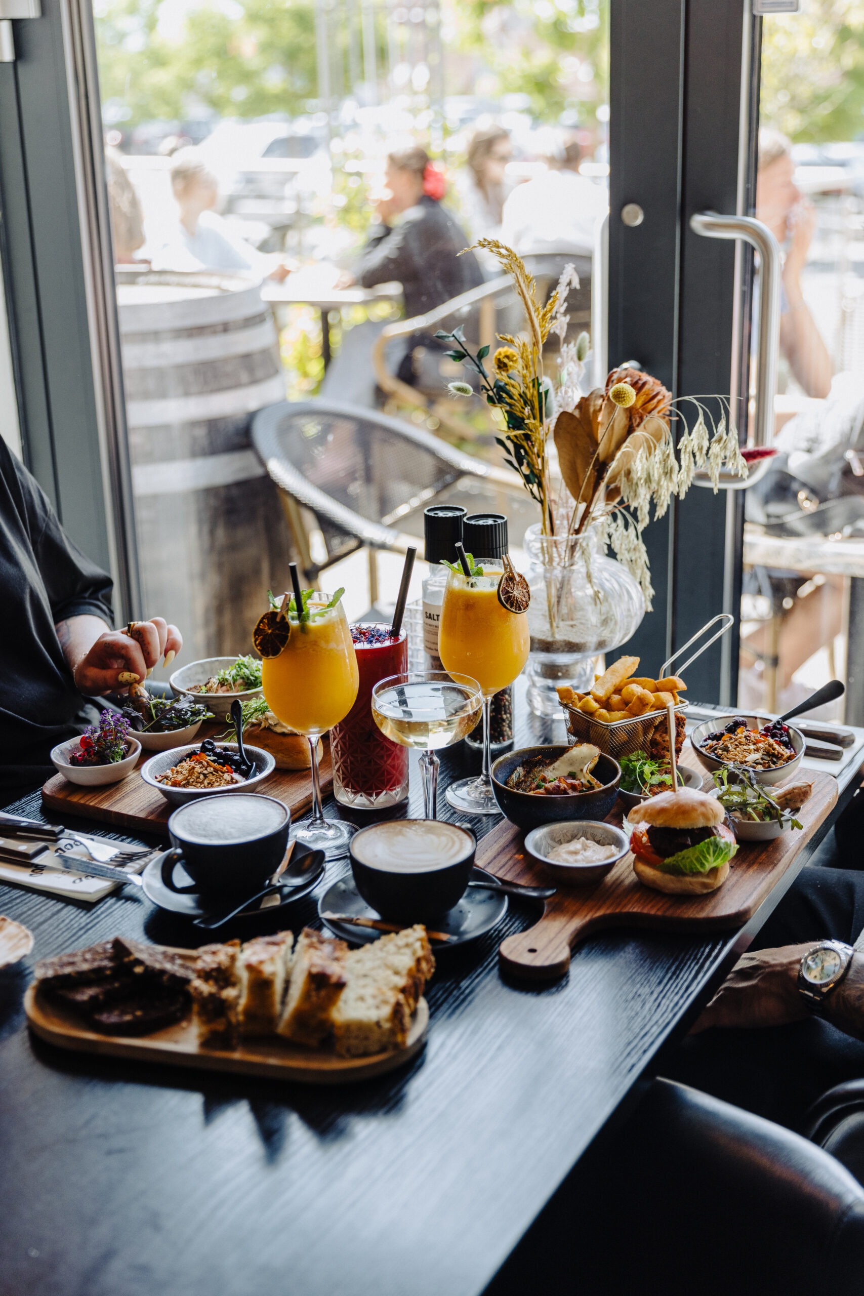 Få brunch i Viborg på Café Baghuset. Kom ind og oplev stemningen på Byens Bedste Café 8 år i træk.