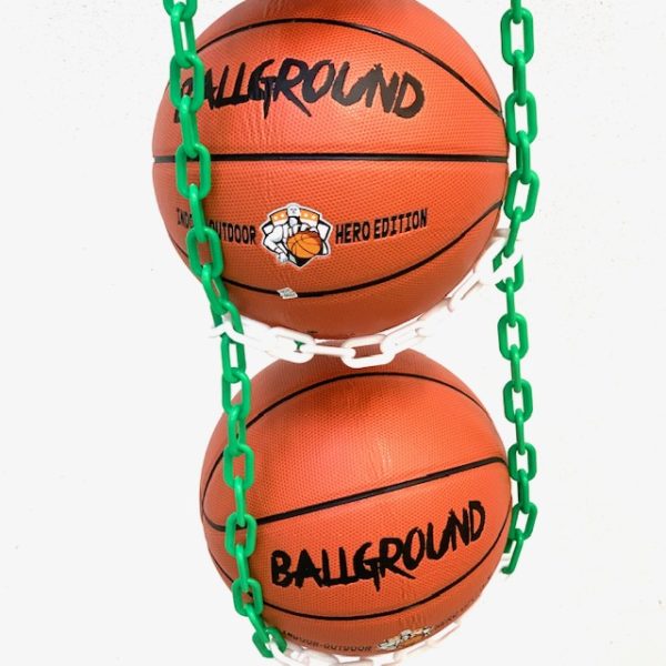 1 stk BallOnWall Hanger boldholder til 4 Basketbolde - Grøn