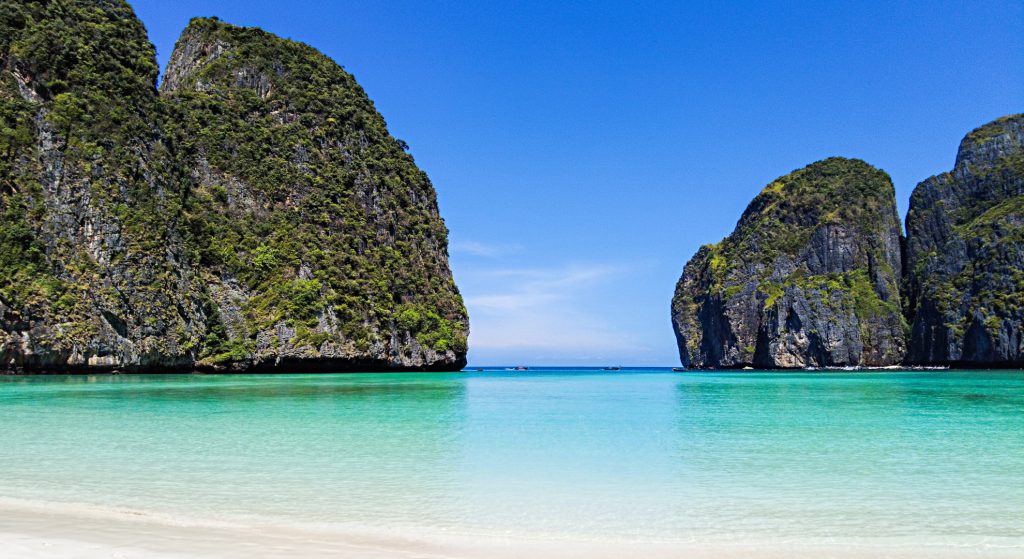 Maya Bay i Mu Koh Phi Phi i Phang Nga bugten