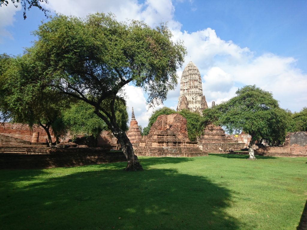 Ayutthaya kan kombineres med Thailands østkyst