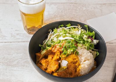 Rice bowl curry chicken