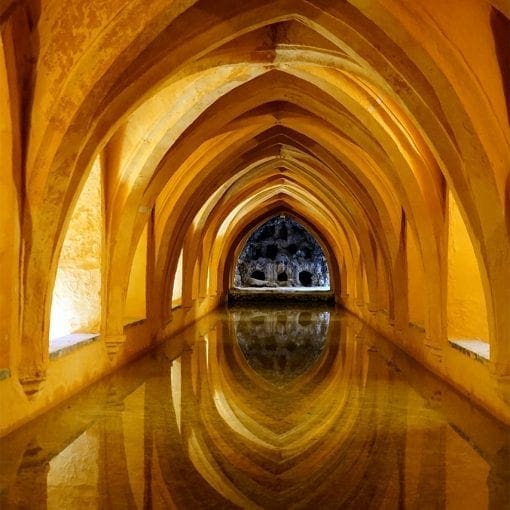 El Alcázar de Sevill bath