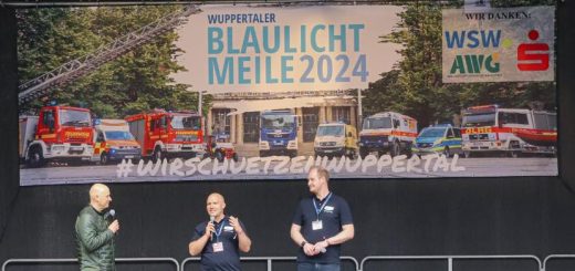 Großer Erfolg der 1. Blaulichtmeile Wuppertal