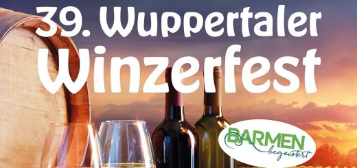 Wuppertaler Winzerfest vom 2. - 4. August vor dem Rathaus in Barmen