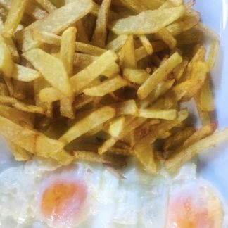 Huevos Fritos con Patatas Fritas