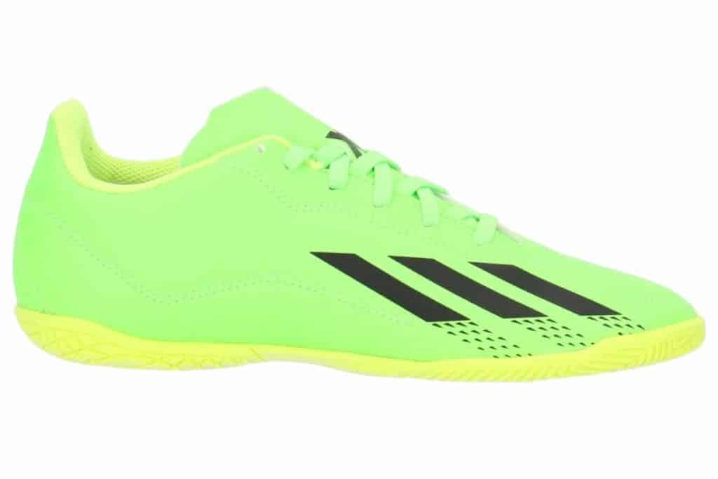 Adidas X SPEEDPORTAL.4 sko i neongul farge for innendørs sport.