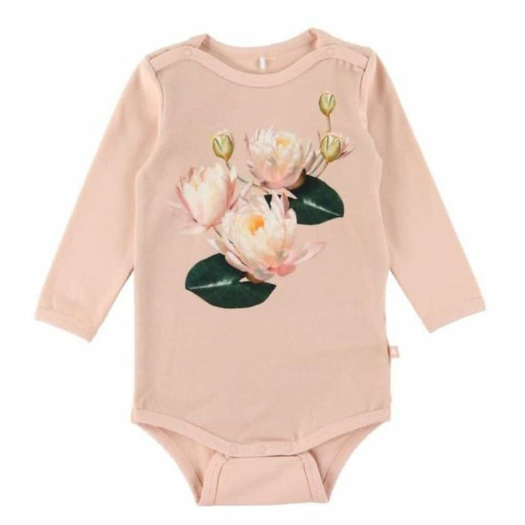 Langermet baby body med vannlilje design fra Molo.