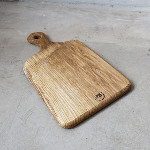 Skärbräda i ek 38 cm