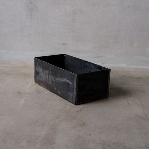 Bred låda i corten 40 cm