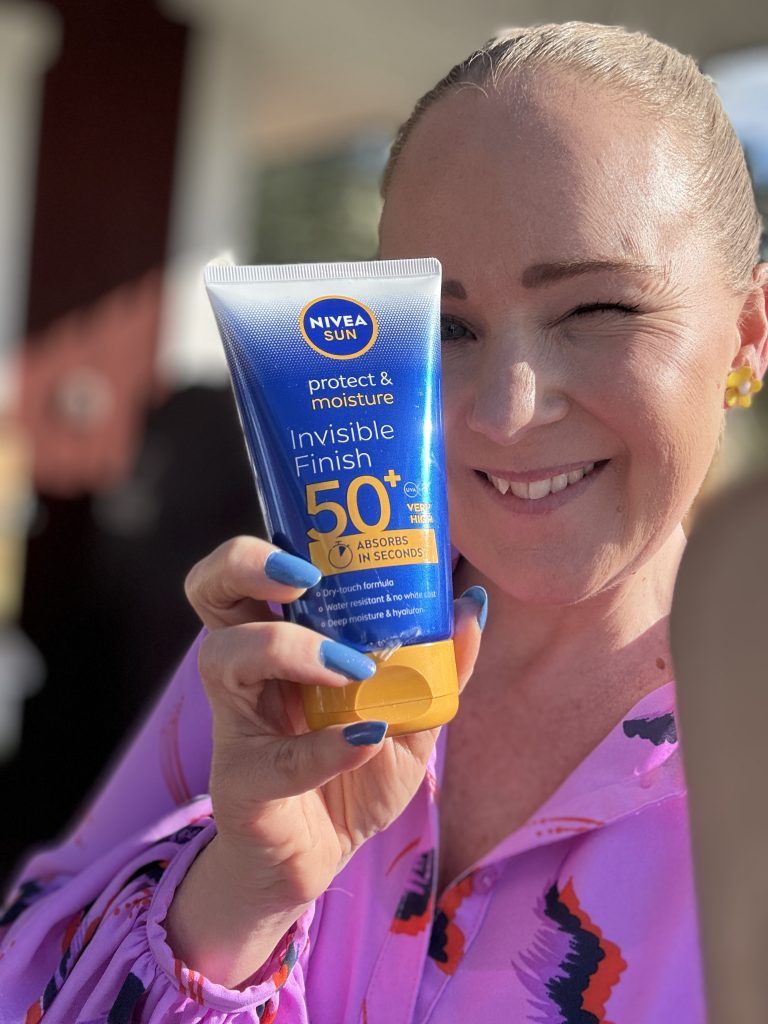 Nivea Sun Protect & Moisture Invisible Finish Lotion