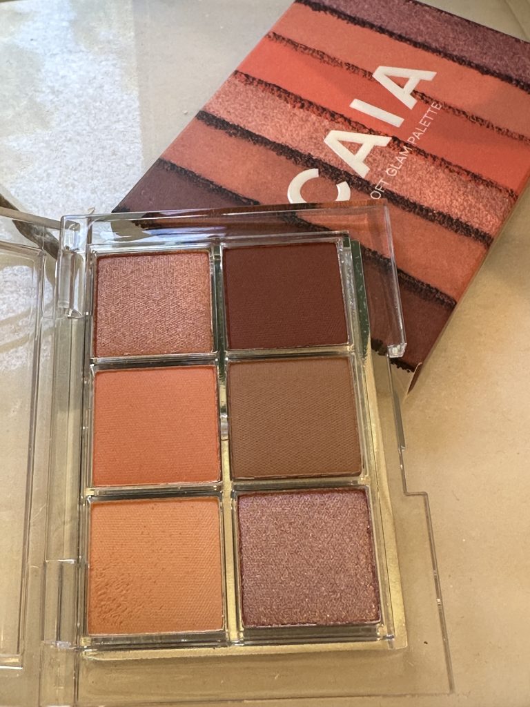 Caia Soft Glam Eyeshadow Palette