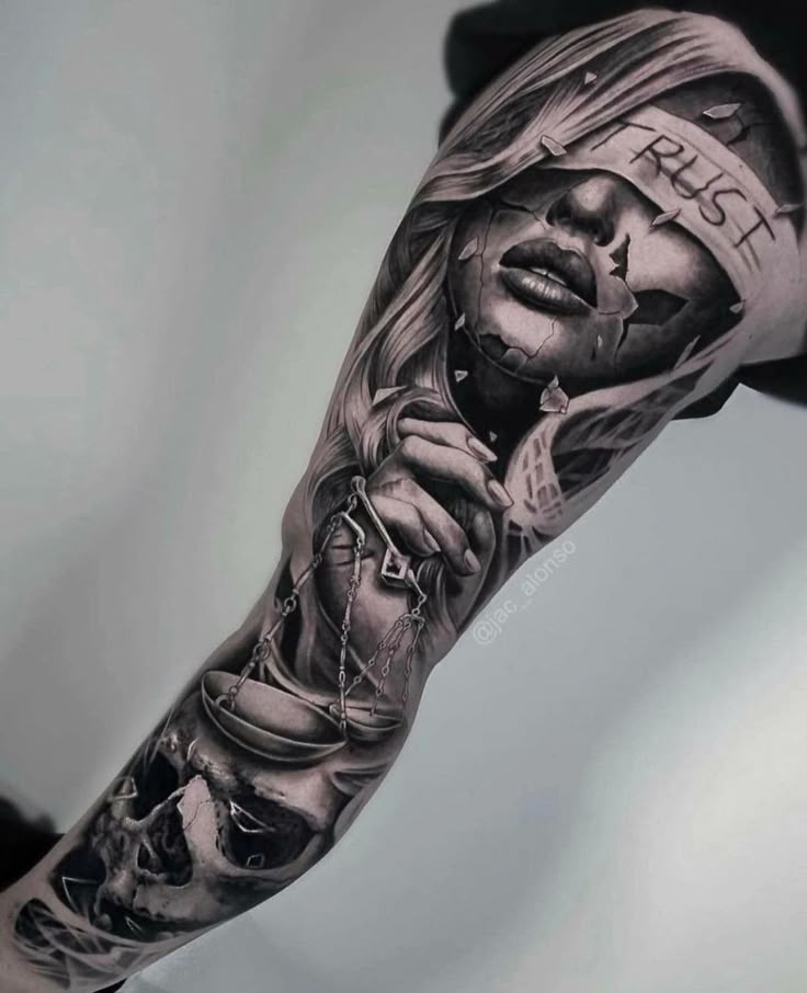 Black and grey tattoo Gouda