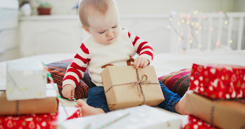 Julgåva till nyfödd – 5 perfekta julklappar till bebisar 2022