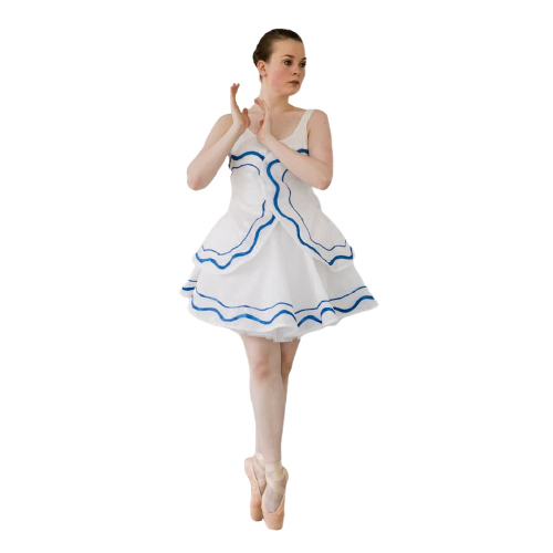 Jennifer grundlagde balletskolen i 2009. Jennifer begyndte sin balletuddannelse, da hun var 6 år bl.a. på Det Kongelige Teaters Balletskole. Sidenhen i London på Rambert School of Ballet and Contemporary Dance samt Northern School og Contemporary Dance i Leeds, UK. Jennifer har mange års erfaring med undervisning af børn, unge og voksne.