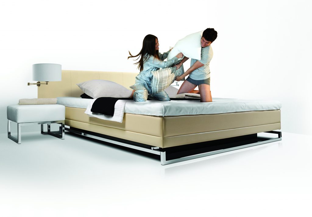 (Ultimate Guide) A Modern Waterbed A bed for your overall well being.