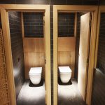 Oak_Toilet_Cubicles