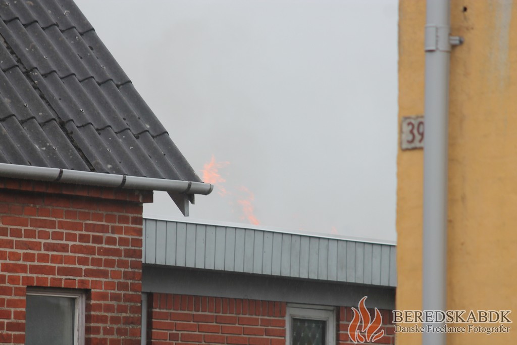 04/09-19 – Brand i villa på Søgade Brædstrup